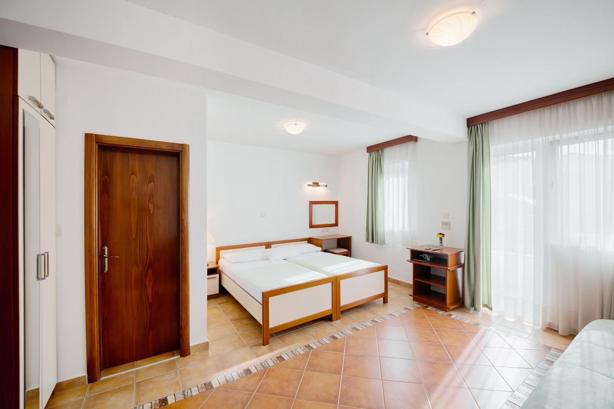 Apartments Ivona บุดวา ห้อง รูปภาพ